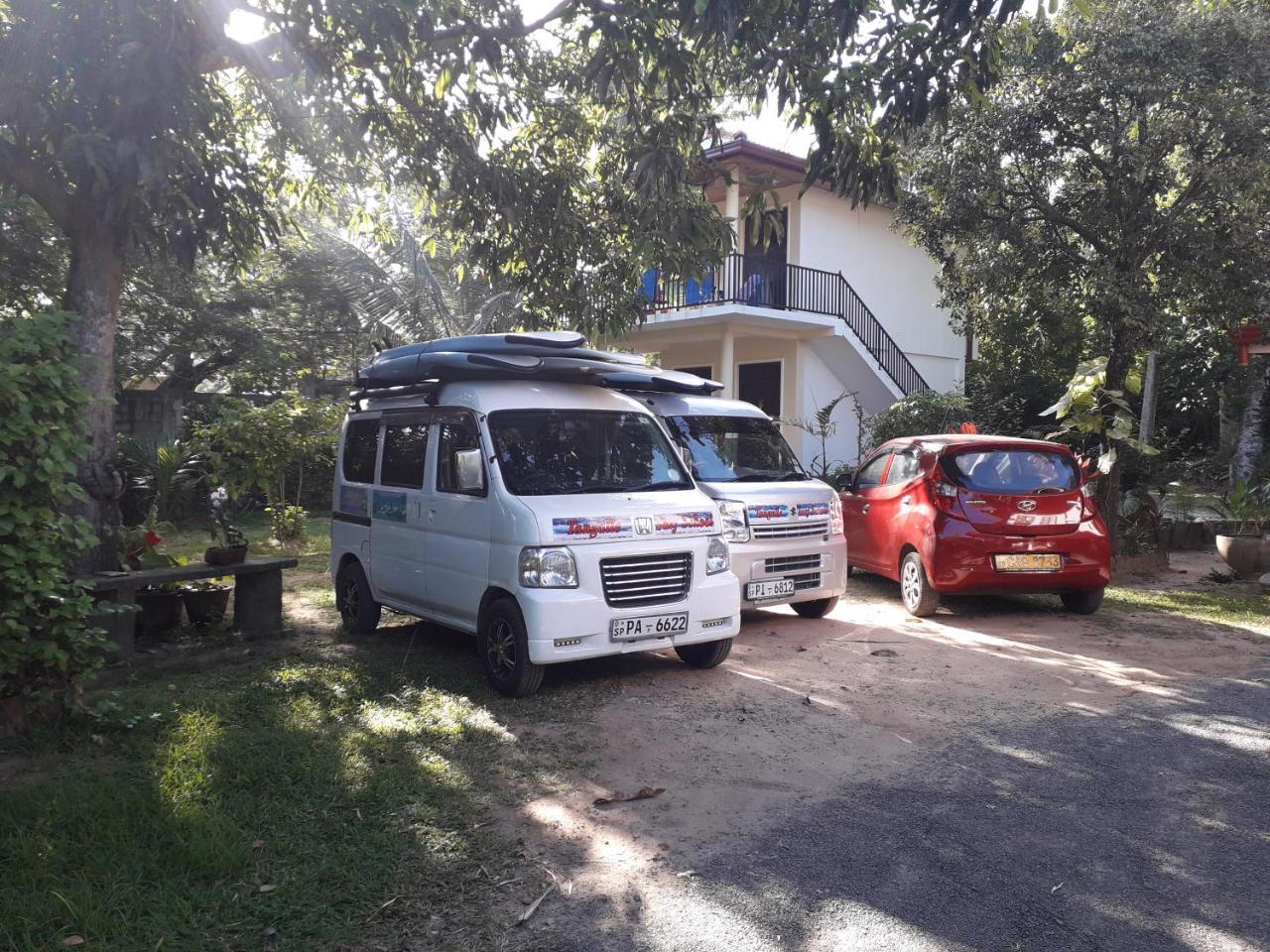 Golden Beach Rest Hotel Tangalle Esterno foto